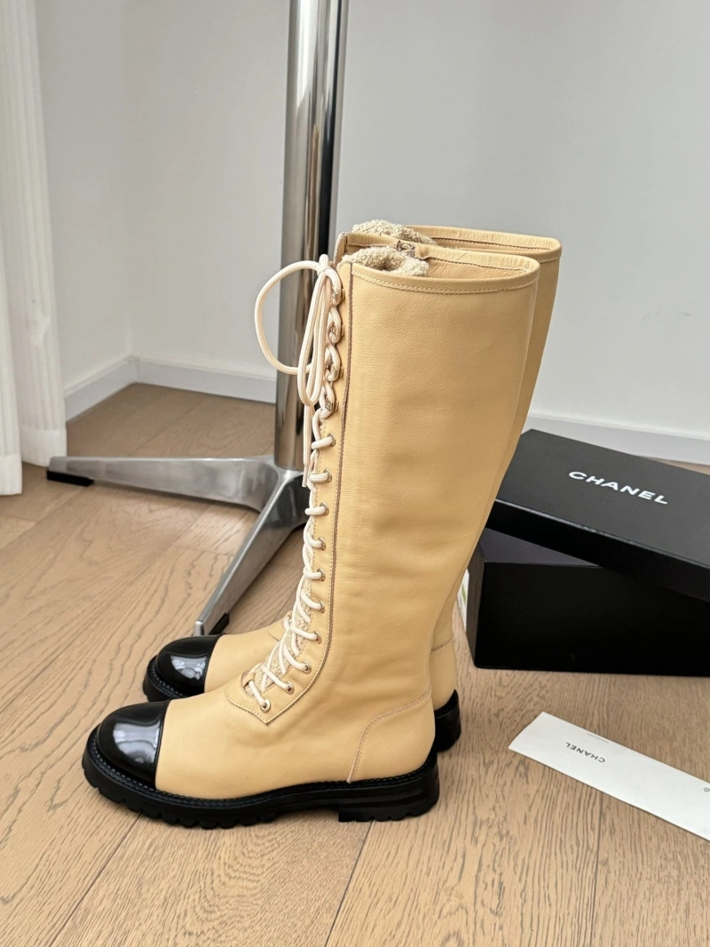 Versatile Chxnxl Boots 125112