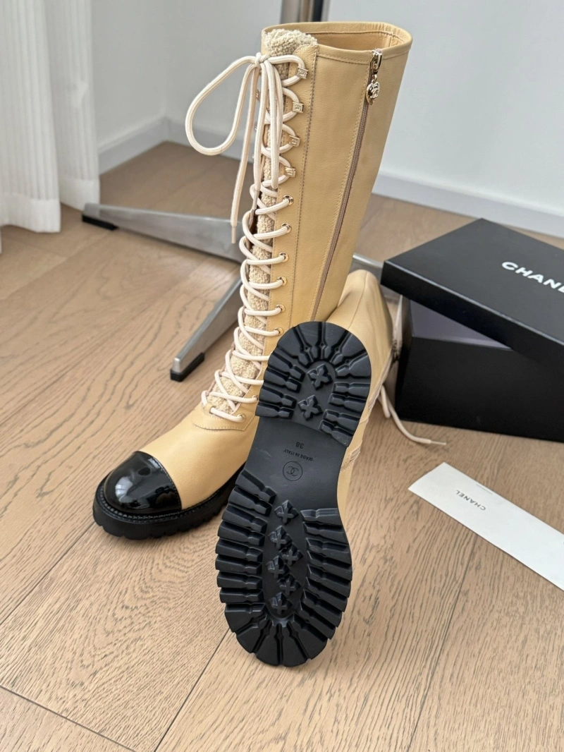 Versatile Chxnxl Boots 125112