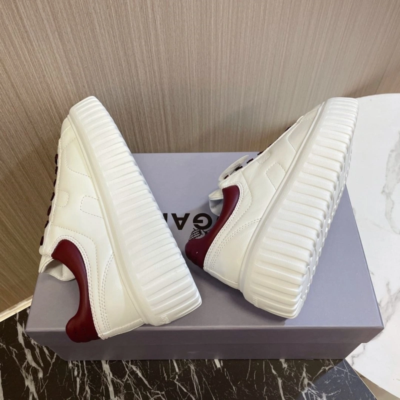 WellDesigned Hxgxn Sneakers 177280