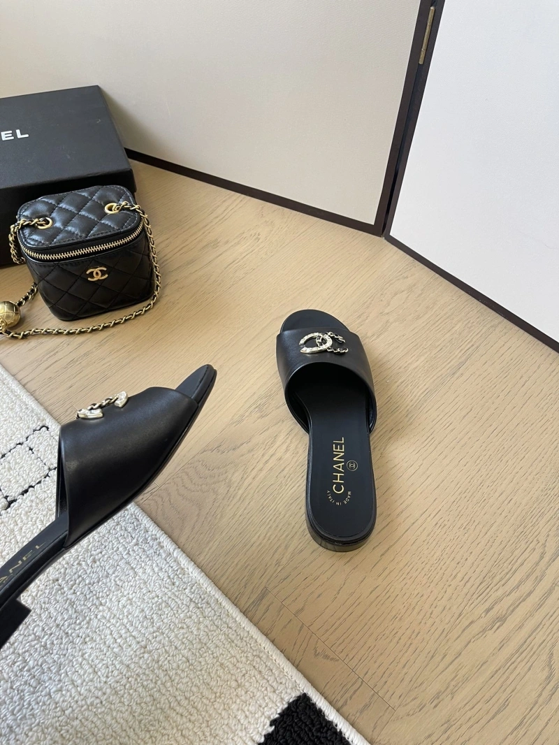 Chxnxl Slippers UrbanStyle 124085