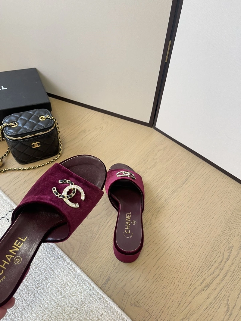 Chxnxl Slippers UrbanStyle 124082