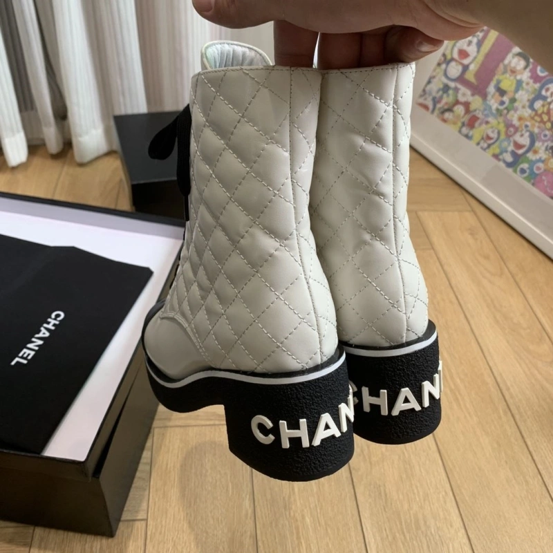 Vibrant Chxnxl Boots 125082