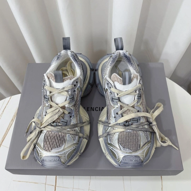 AllSeason Bxlxnciaga Sneakers 109535