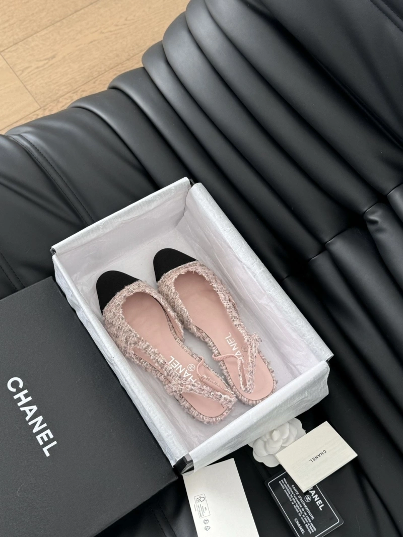 Durable Chxnxl Sandals 124223