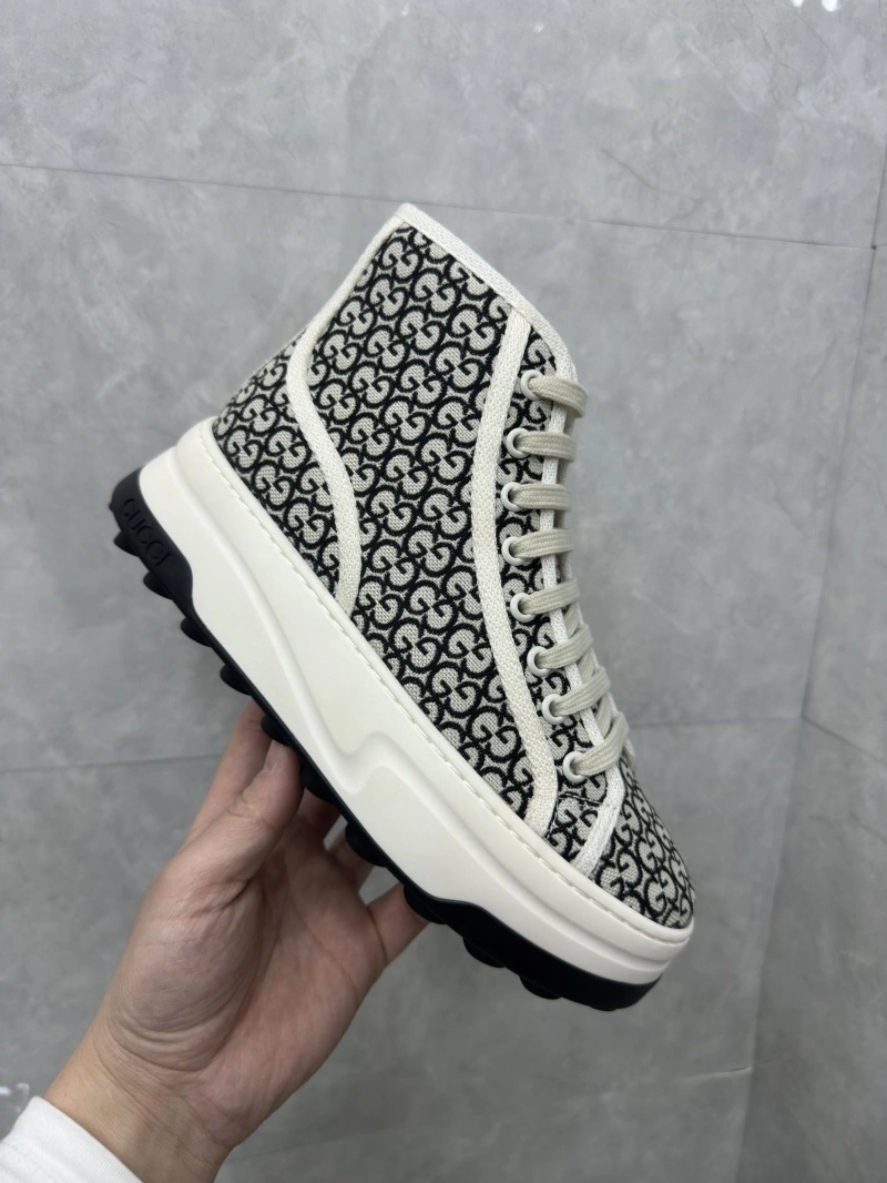 Resilient Gxccx Sneakers 158622
