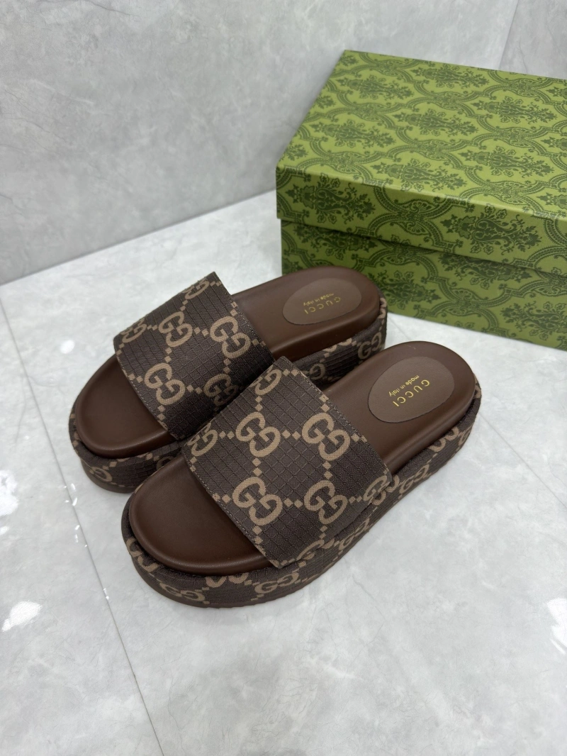 Stylish Gxccx Slippers 158678