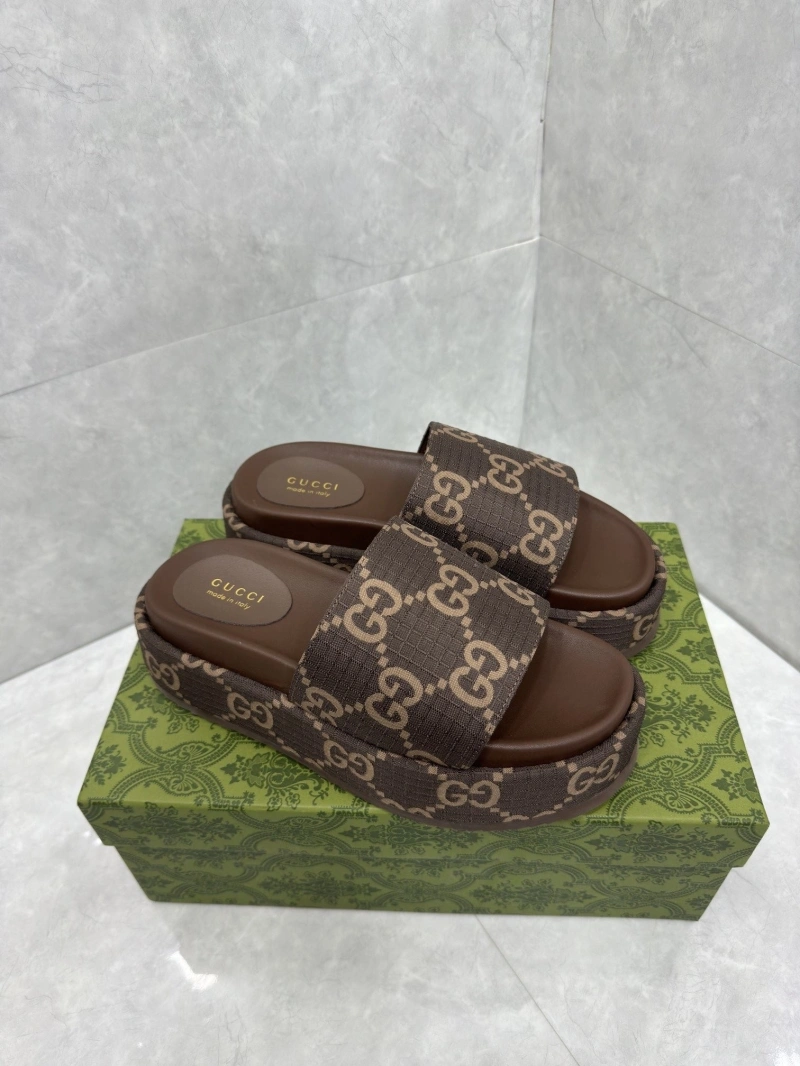 Stylish Gxccx Slippers 158678