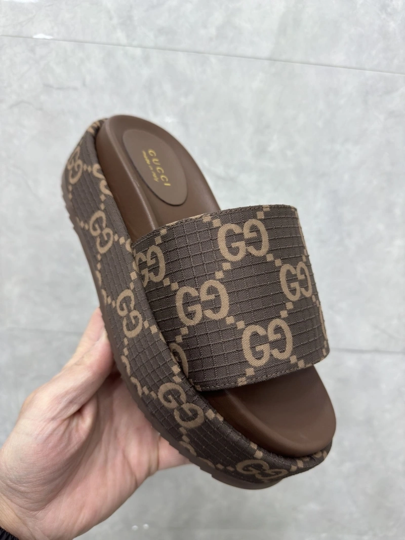 Stylish Gxccx Slippers 158678