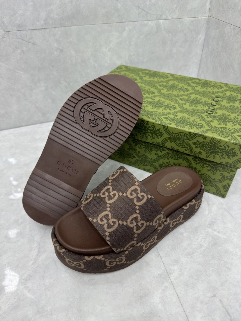 Stylish Gxccx Slippers 158678