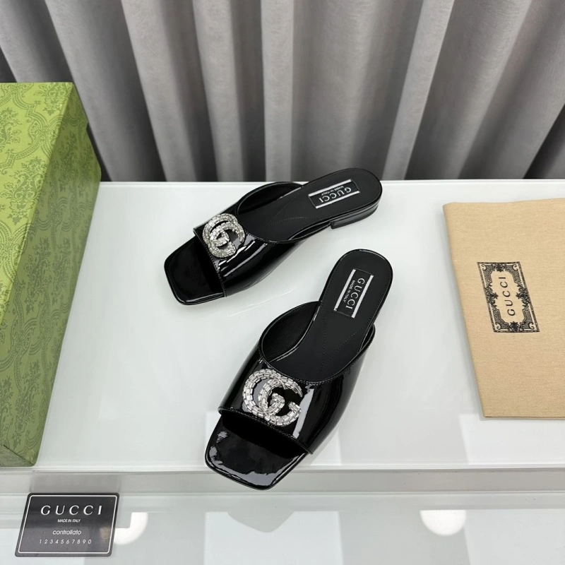 Affordable Gxccx Slippers 158663