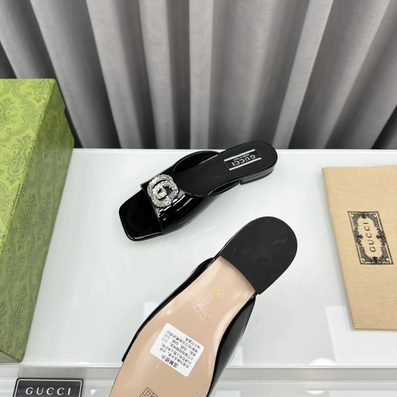 Affordable Gxccx Slippers 158663
