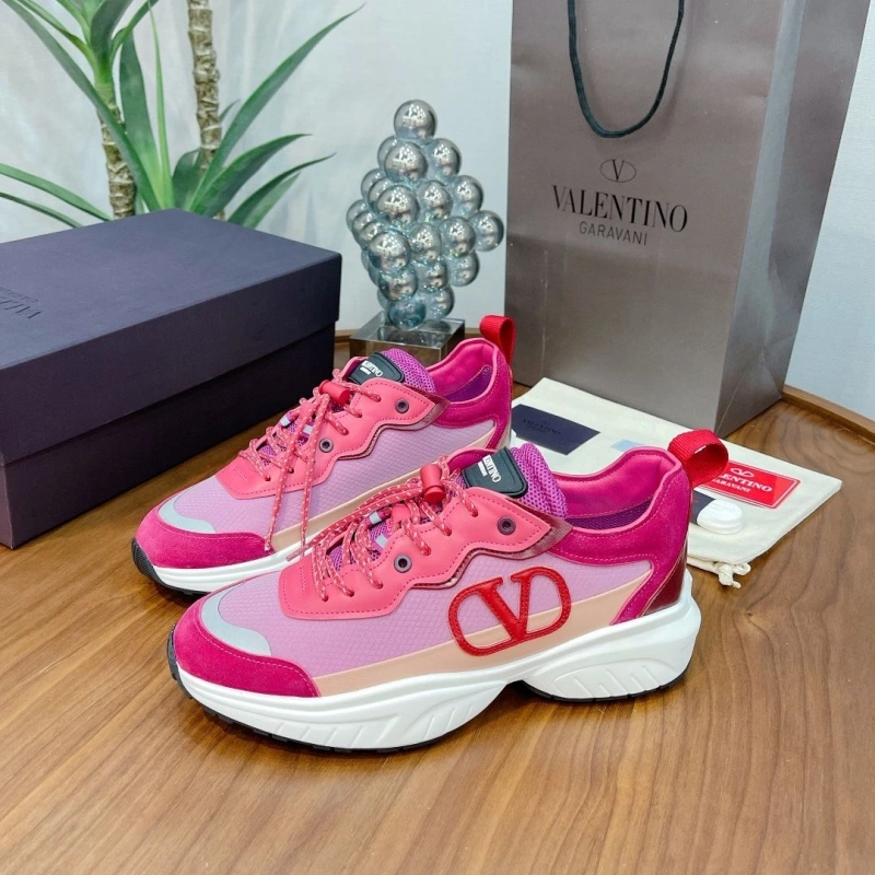 Minimalist Vxlxntino Sneakers 230739