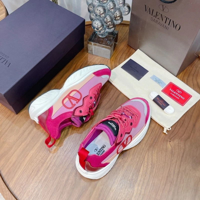 Minimalist Vxlxntino Sneakers 230739
