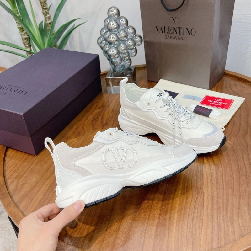 Resilient Vxlxntino Sneakers 230738