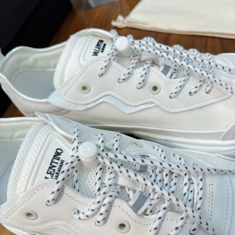 Resilient Vxlxntino Sneakers 230738