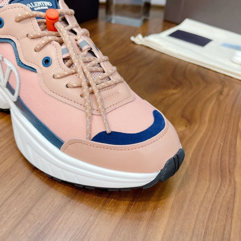 Unique Vxlxntino Sneakers 230734