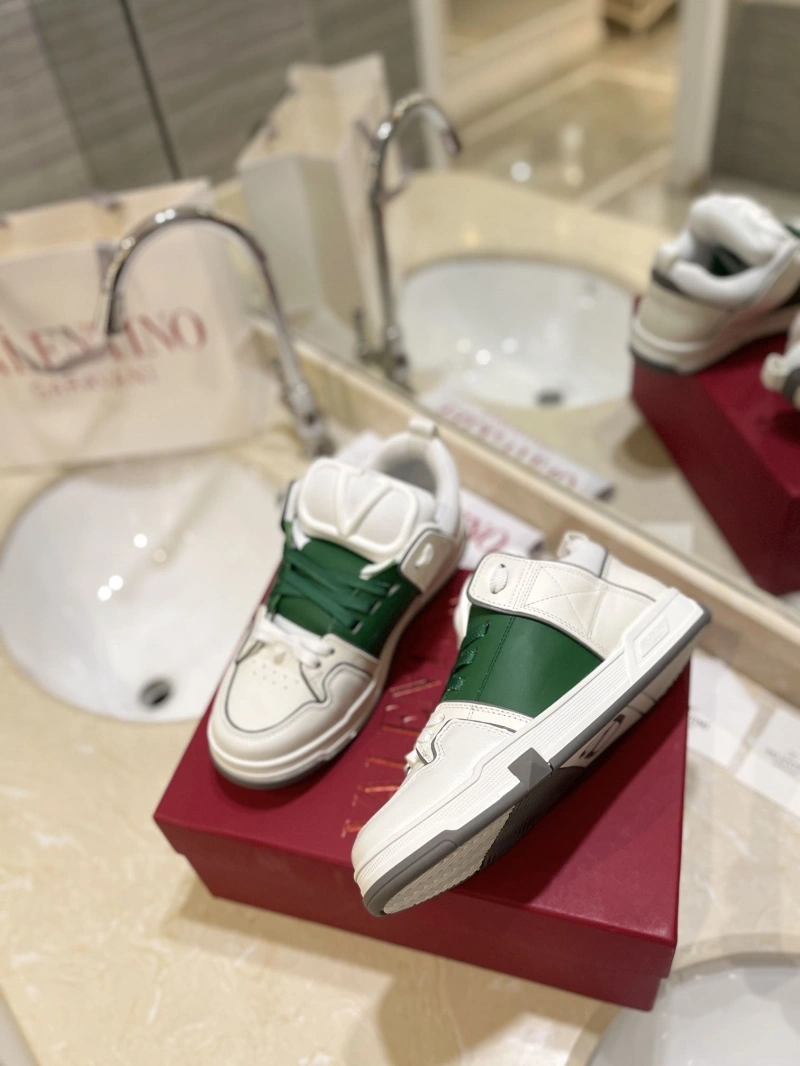 Sleek Vxlxntino Sneakers 230708