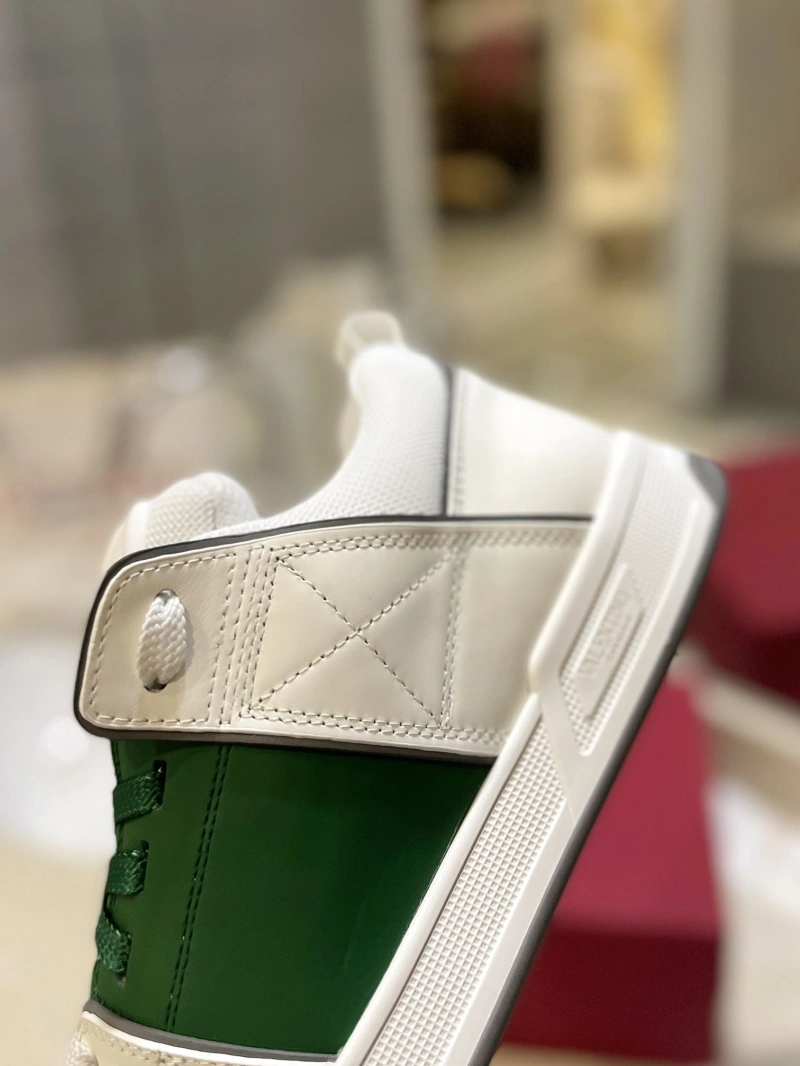 Sleek Vxlxntino Sneakers 230708