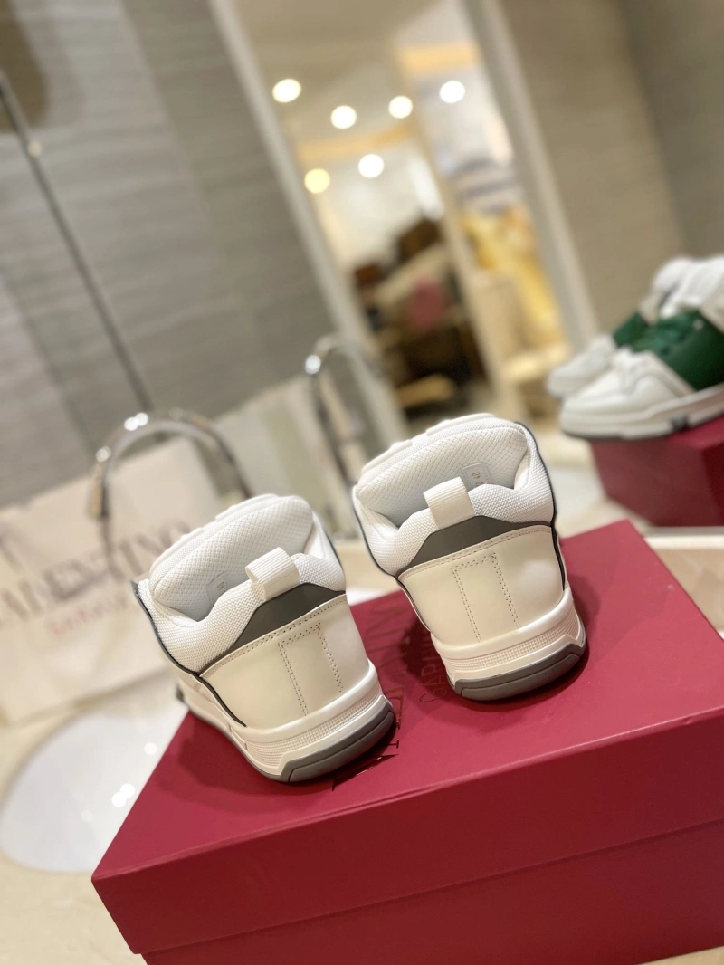 Sleek Vxlxntino Sneakers 230708