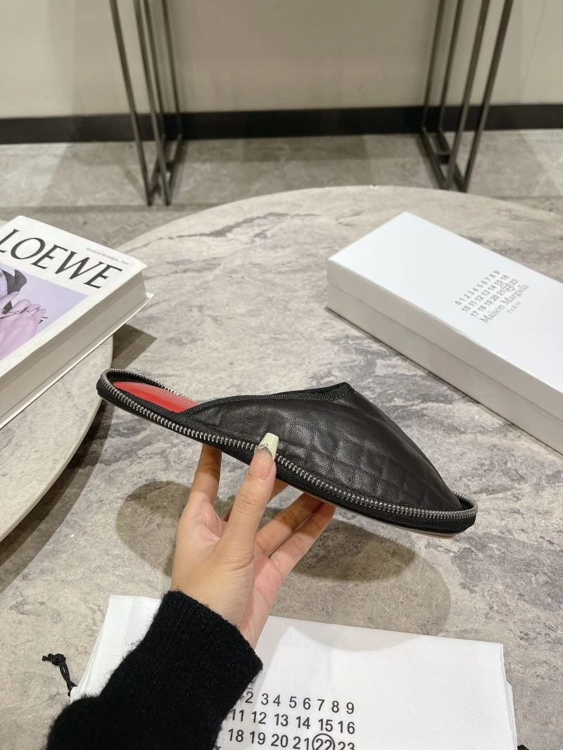 SportInspired Othxr Slippers 213951