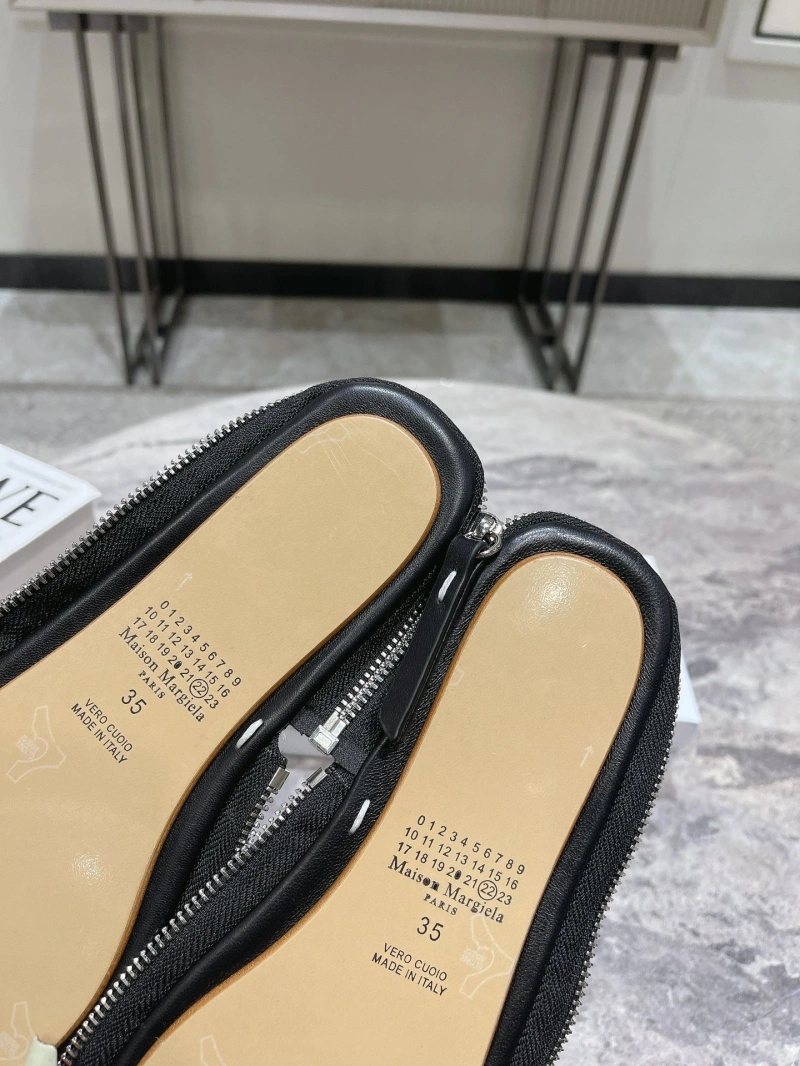 SportInspired Othxr Slippers 213951