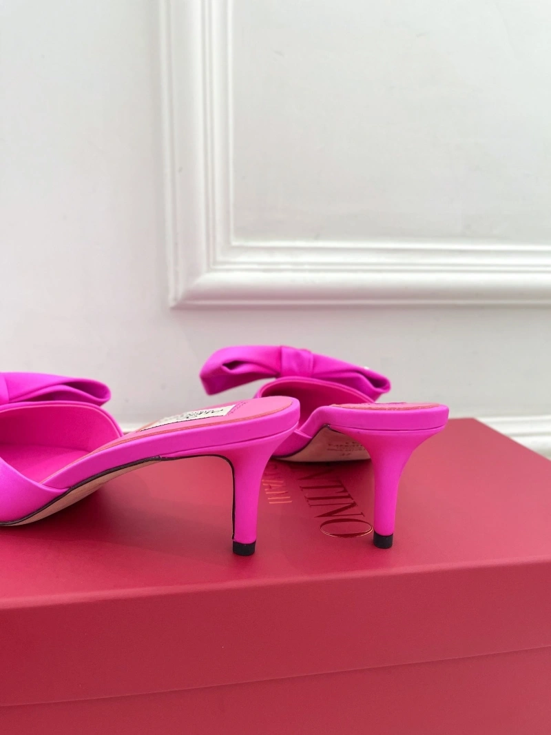 Elegant Vxlxntino Slippers 230743