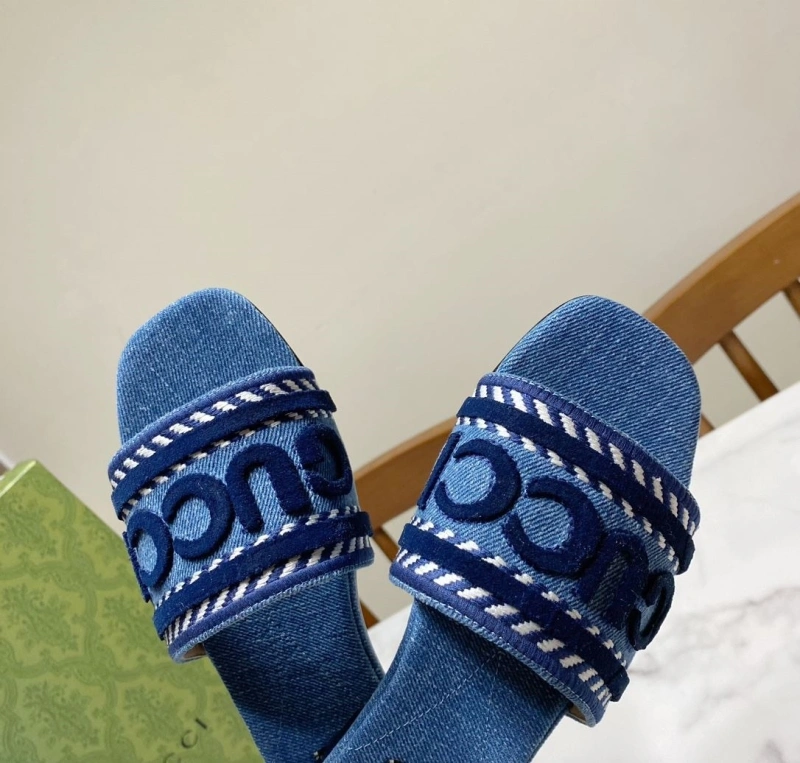 Efficient Gxccx Slippers 158644