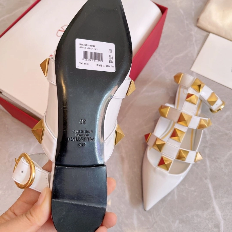 WellDesigned Vxlxntino Sandals 230777