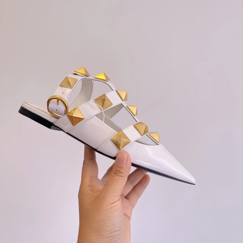 WellDesigned Vxlxntino Sandals 230777