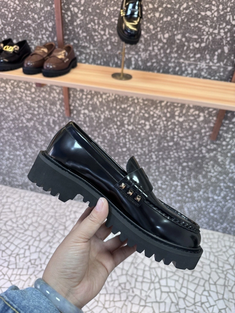 NewStyle Vxlxntino Leather Shoes 230785