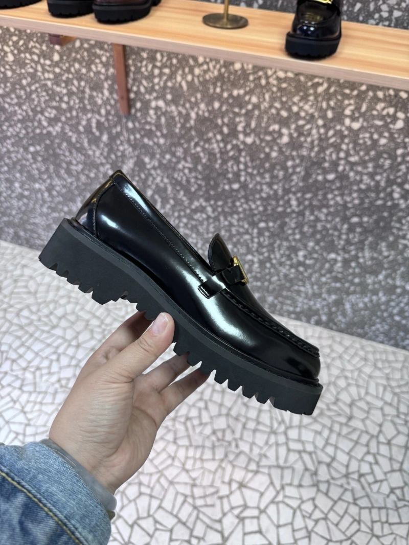 NewStyle Vxlxntino Leather Shoes 230784