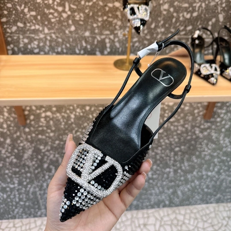 Versatile Vxlxntino High Heels 230809