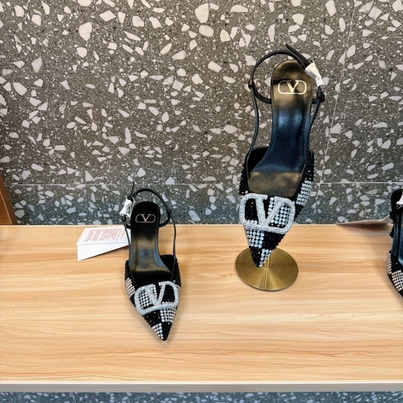 Versatile Vxlxntino High Heels 230809