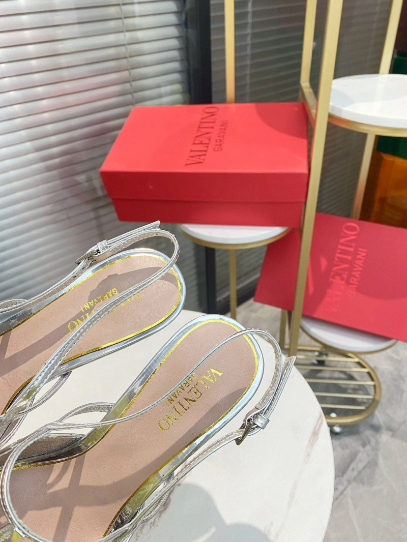 GoodFit Vxlxntino Sandals 230767