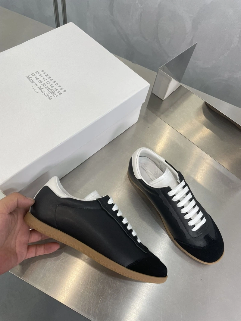 Trendsetting Othxr Sneakers 213945