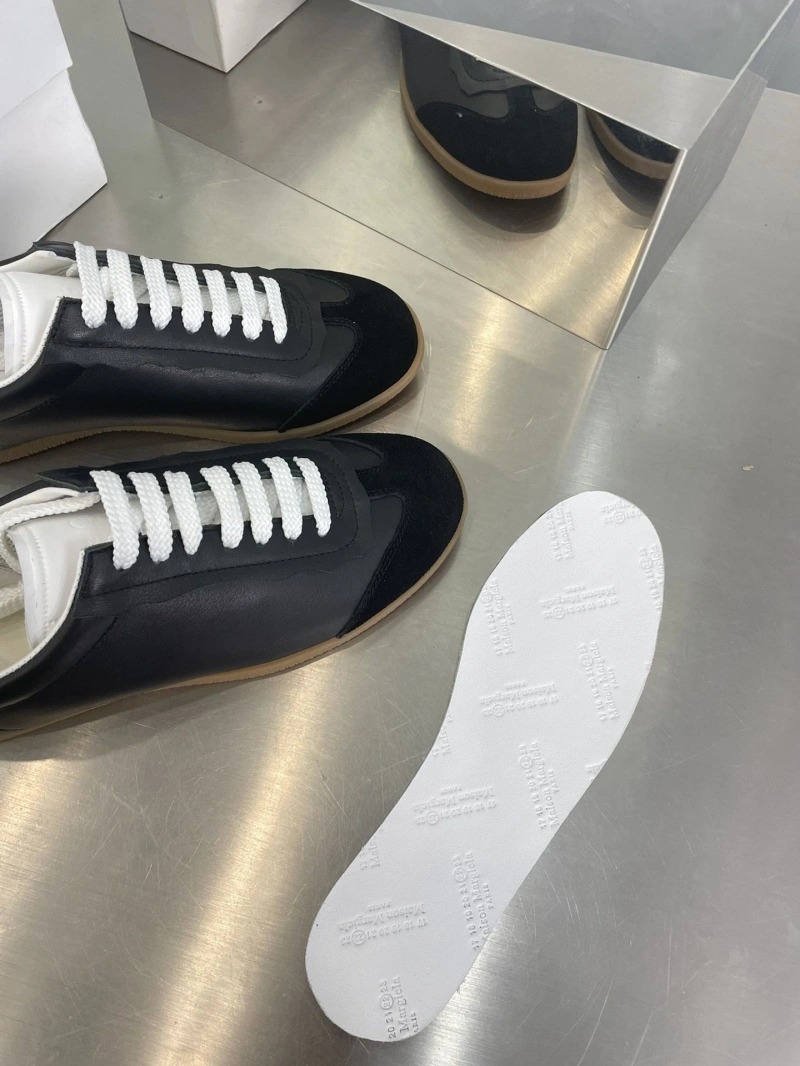 Trendsetting Othxr Sneakers 213945
