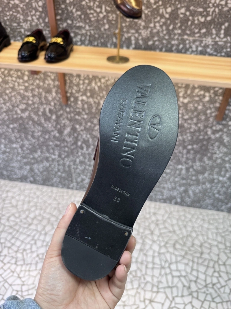 Elegant Vxlxntino Leather Shoes 230788
