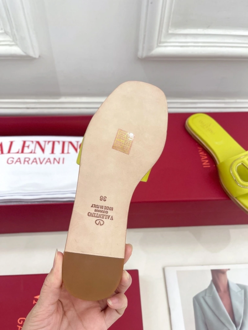 Sophisticated Vxlxntino High Heels 230812