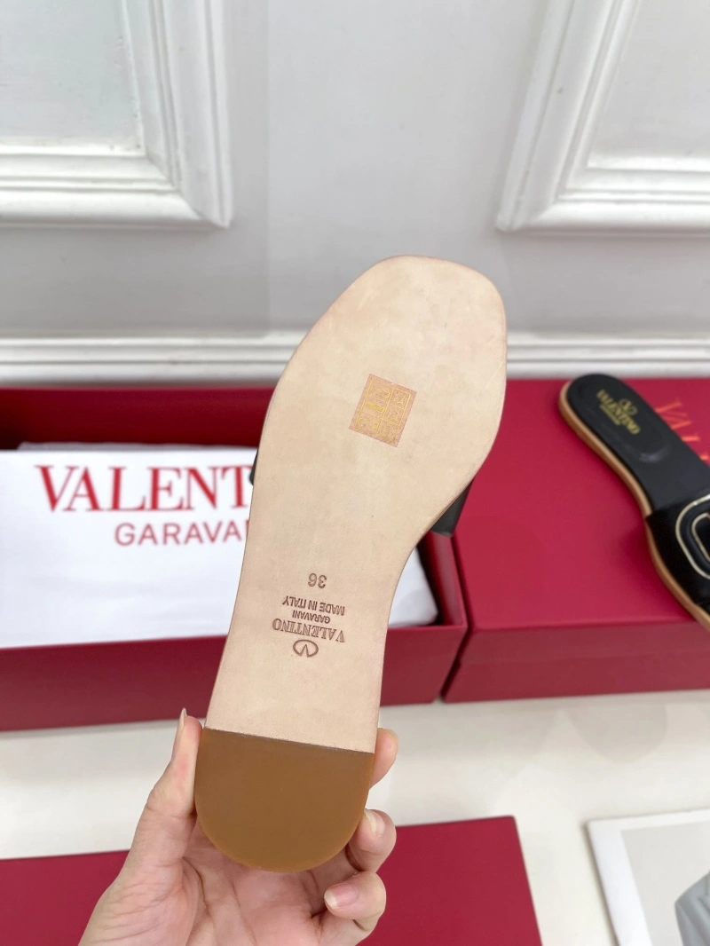 Versatile Vxlxntino High Heels 230795