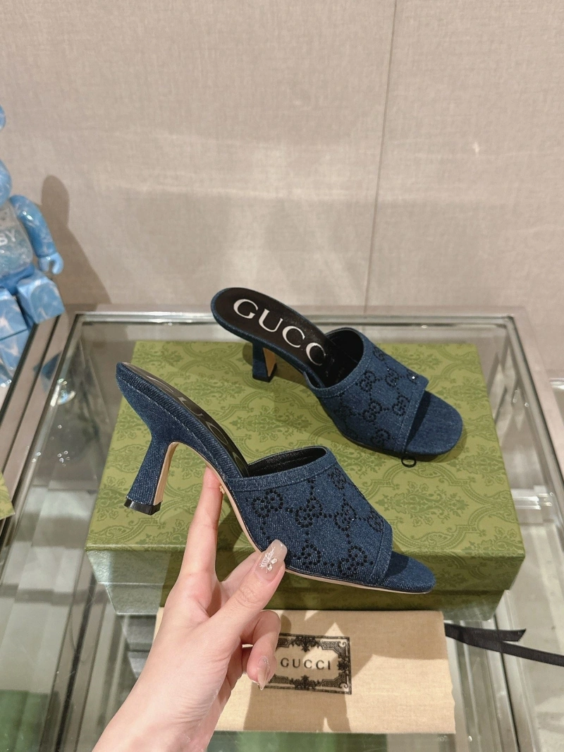 Fashionable Gxccx Slippers 158642
