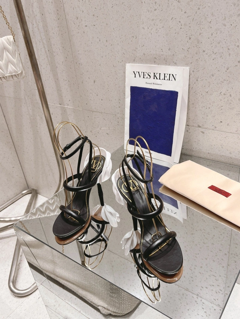 Refined Vxlxntino High Heels 230799