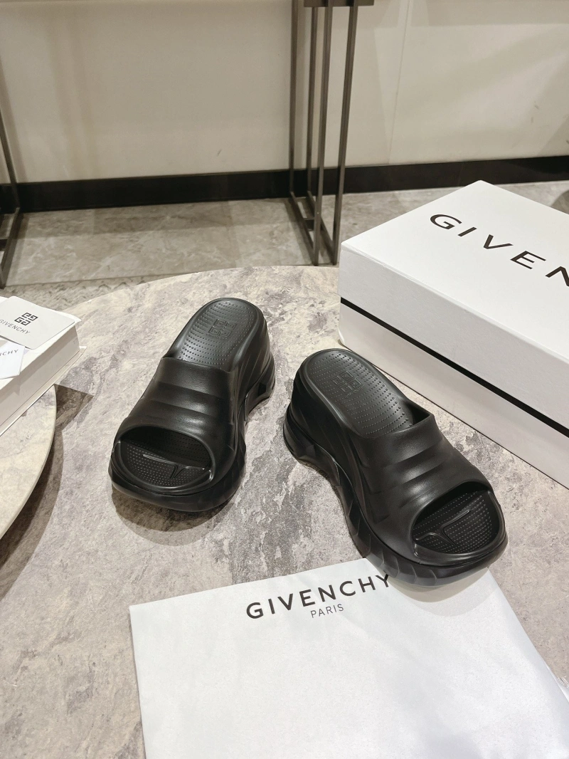 Gxvxnchy Slippers HighQuality 153238