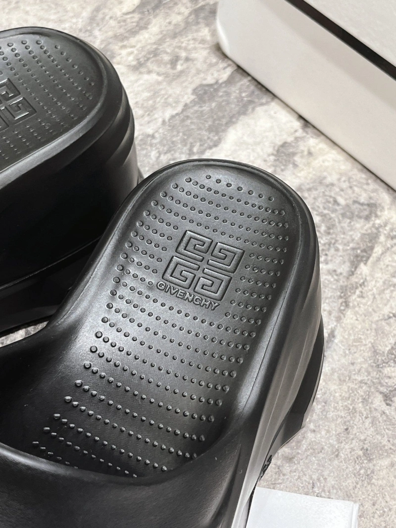 Gxvxnchy Slippers HighQuality 153238