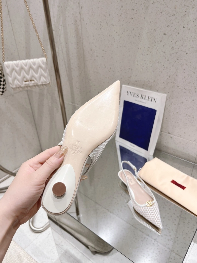 GoAnywhere Vxlxntino Sandals 230763