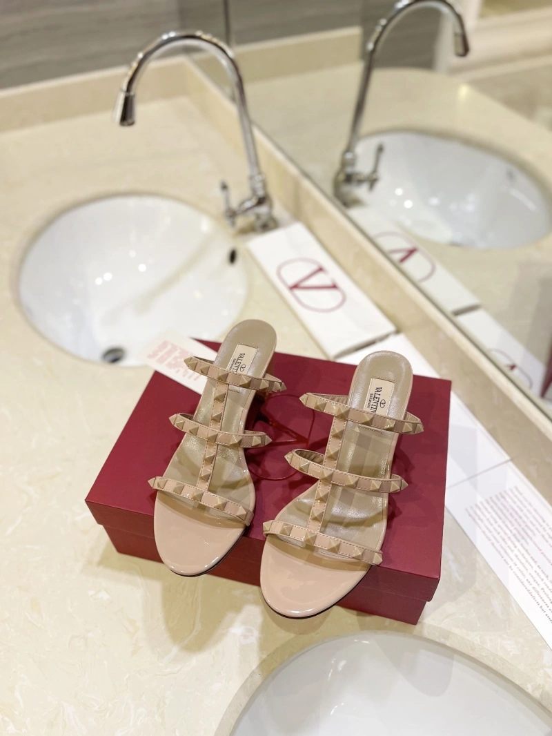 Trendy Vxlxntino Sandals 230764