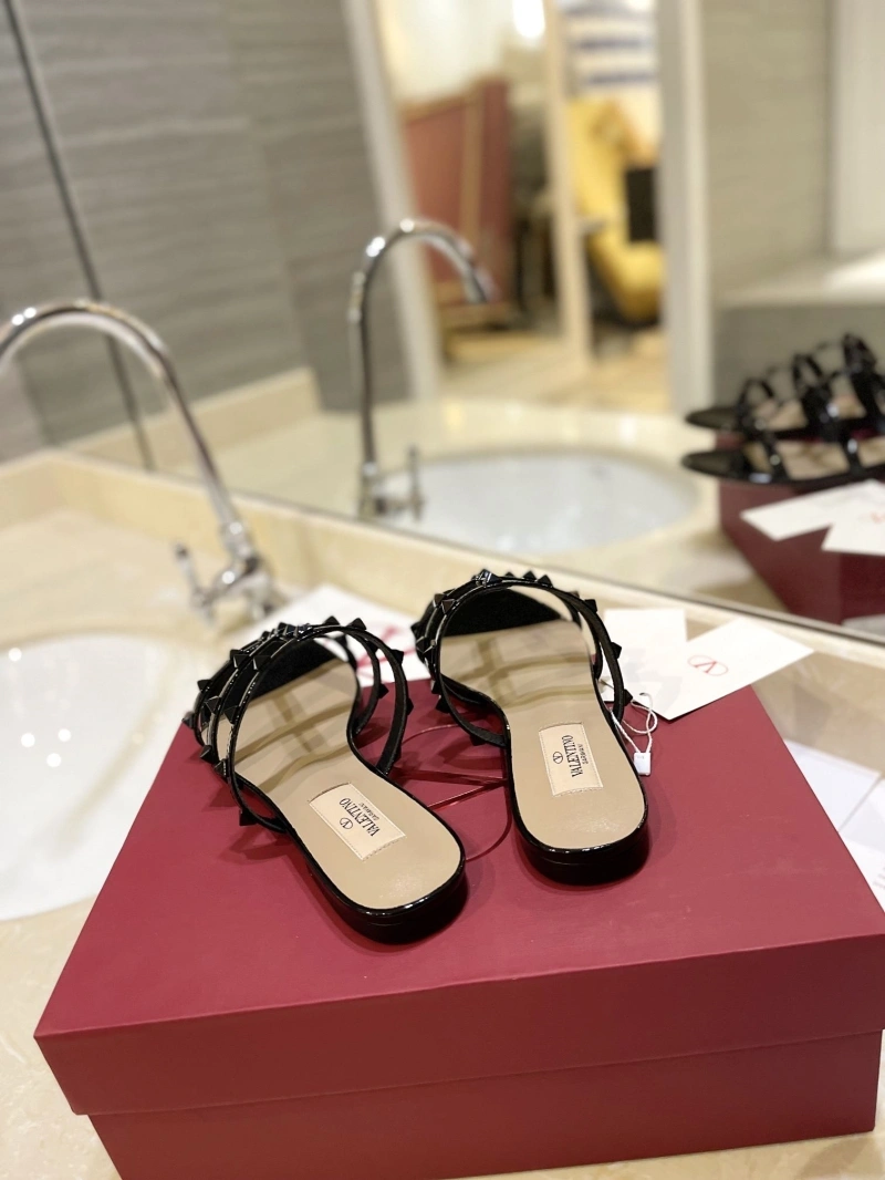 Durable Vxlxntino Sandals 230749