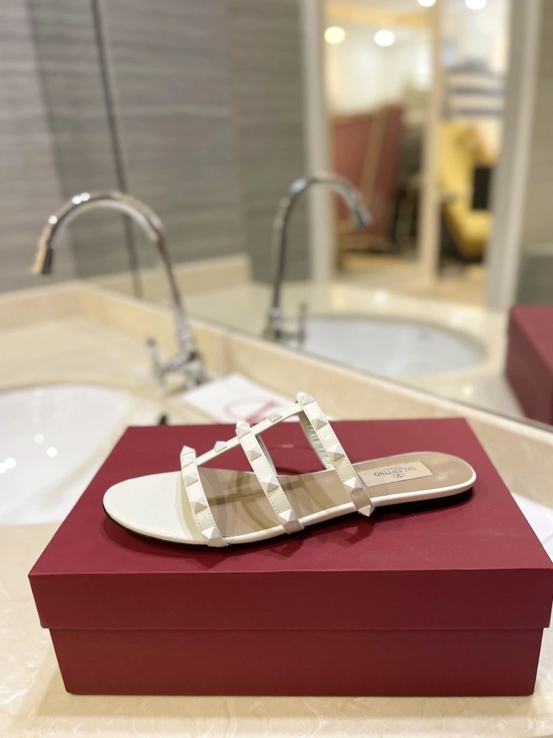 Vxlxntino Sandals EyeCatching 230750