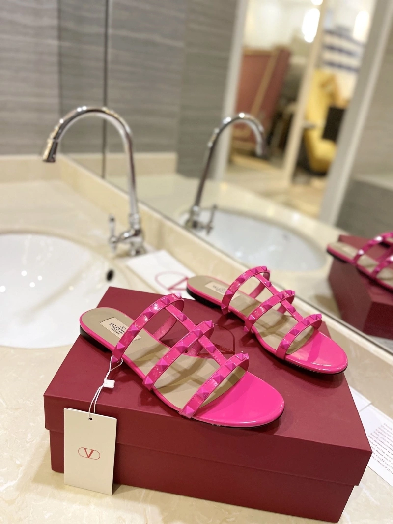 Comfortable Vxlxntino Sandals 230747