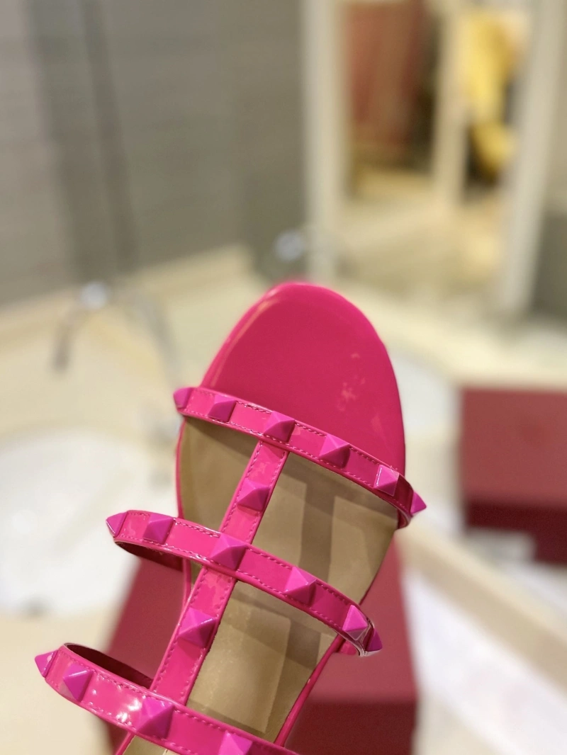 Comfortable Vxlxntino Sandals 230747