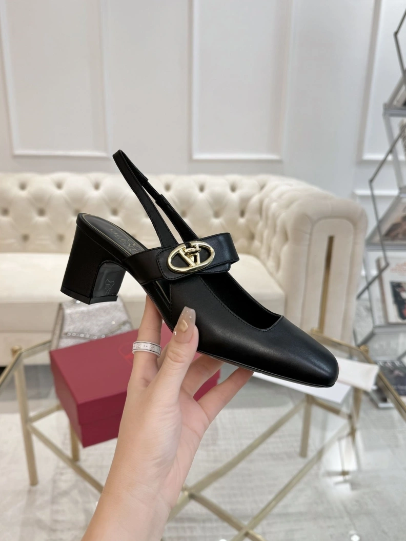 EyeCatching Vxlxntino Sandals 229807